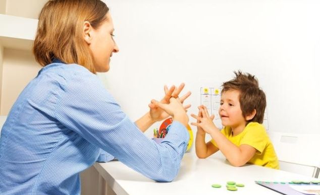 自閉癥兒童不愿意主動大小便怎么辦？-沈陽自閉癥學校